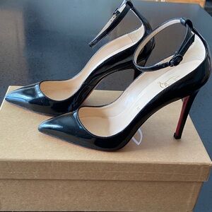 * Rare Find Christian Louboutin Uptown 100 Black and Red Heels- NEW